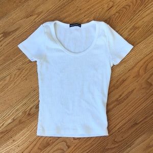 Basic ribbed scoop neck tee